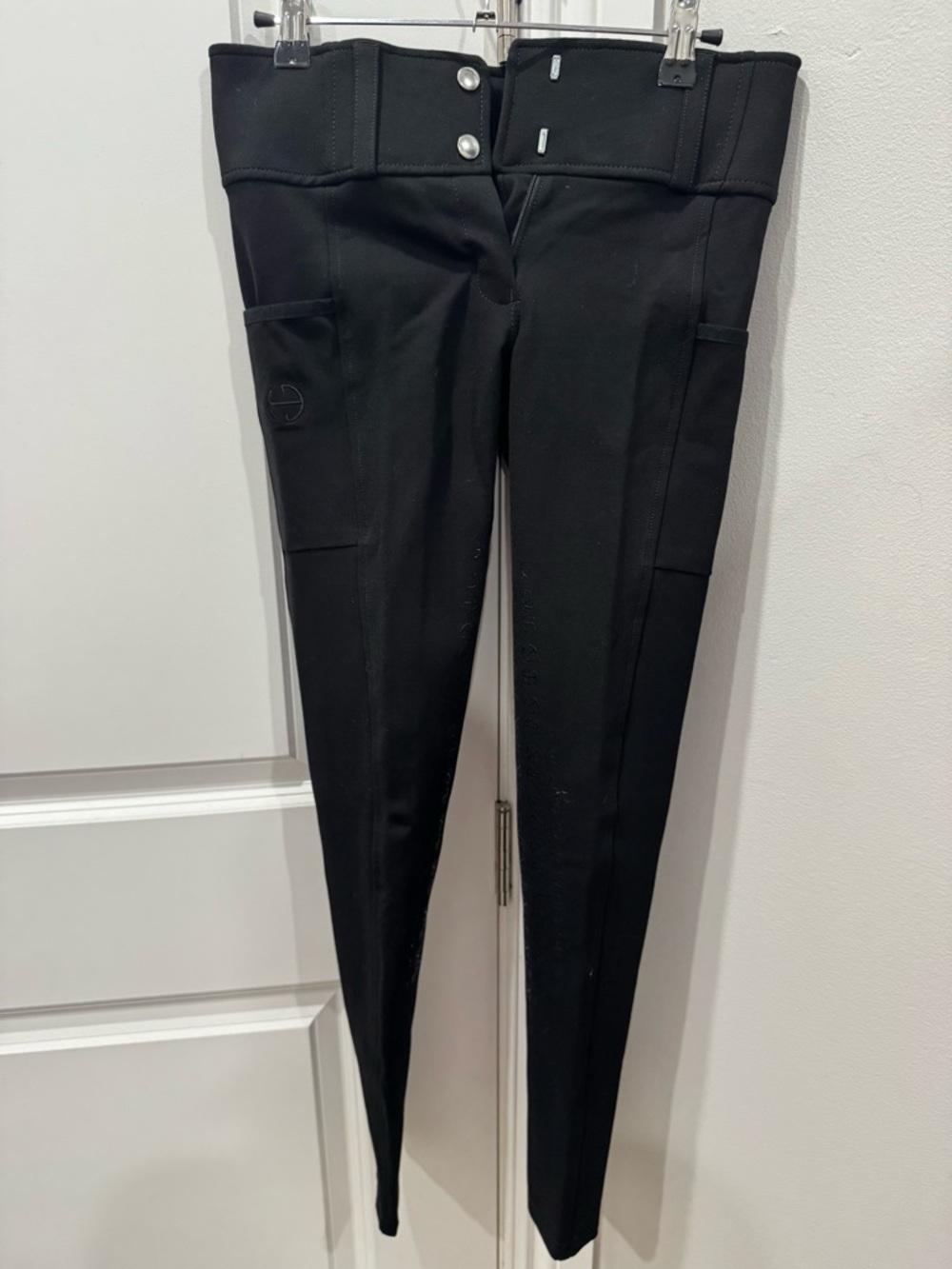 Halter Ego Black Full Seat Breech